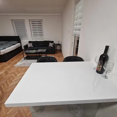 Апартаменты Mihajlovic *